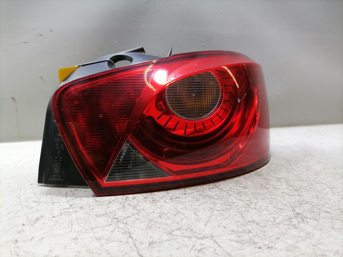 Seat Ibiza 6J original R&uuml;cklicht R&uuml;ckleuchte Schlussleuchte rechts 5-T&uuml;rer Bj.2015